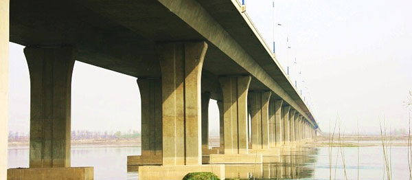 河南洛阳黄河大桥600262.jpg