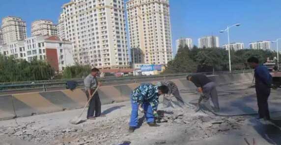 大桥7年修3次 大桥7年修3次