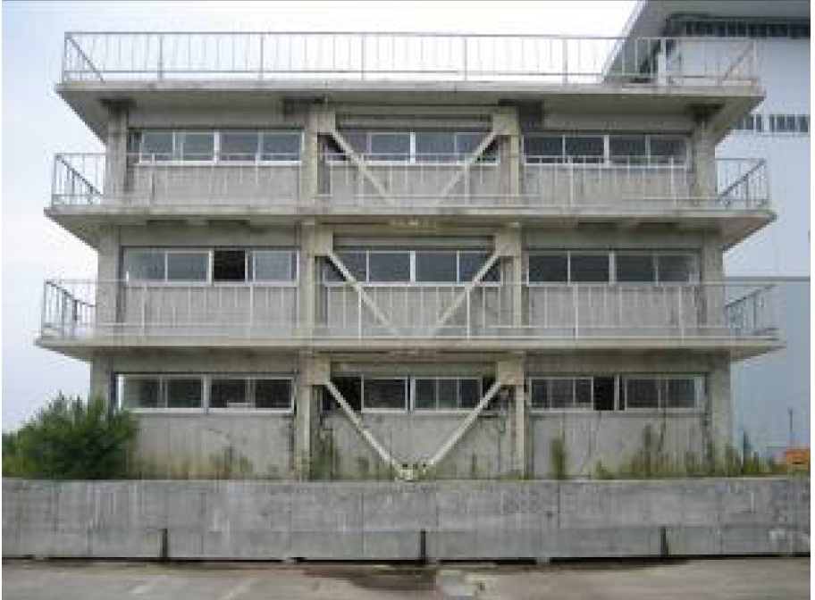 3层钢筋混凝土教学楼的附加V型钢支撑加固 3层钢筋混凝土教学楼的附加V型钢支撑加固