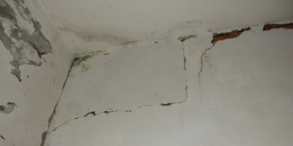 砖混住宅结构裂缝的危害 砖混住宅结构裂缝的危害