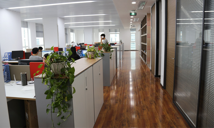 办公室.jpg 办公室.jpg