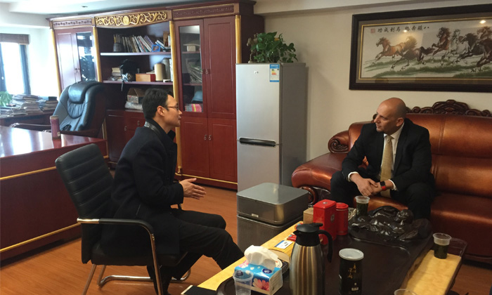 接待外国客户.jpg 接待外国客户.jpg