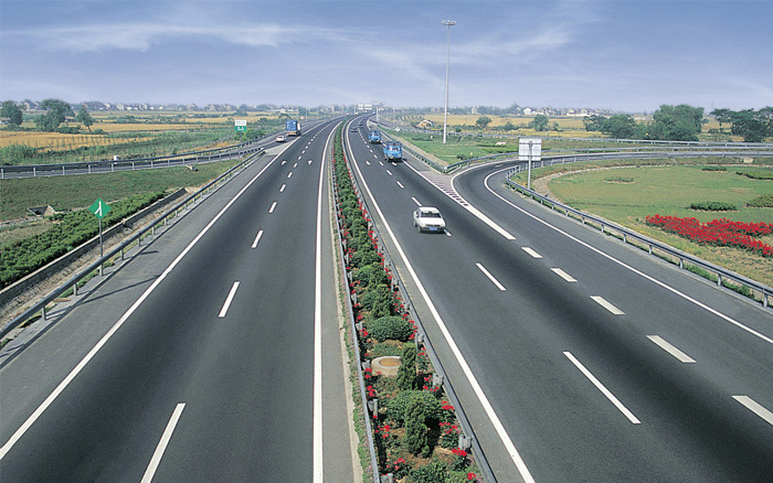 2015年国家高速公路亏损引起广泛关注,钱都花在哪里了 2015年国家高速公路亏损引起广泛关注,钱都花在哪里了