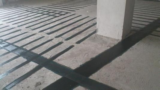 板粘贴碳纤维布加固