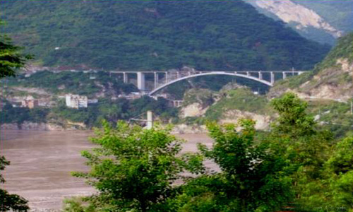 大岩洞特大桥快速通道