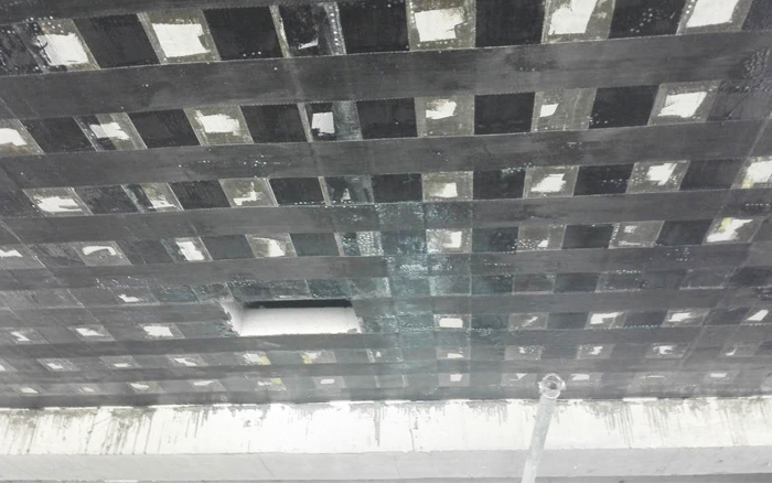 板粘贴碳纤维布