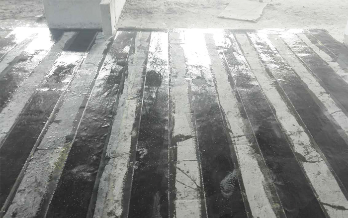 板粘贴碳纤维布