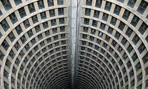 非洲巨型筒体建筑