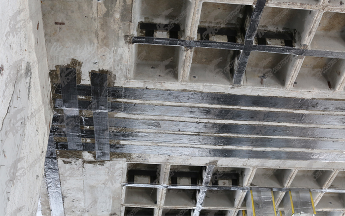 粘贴碳纤维布 粘贴碳纤维布