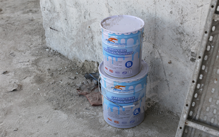 粘贴碳纤维布加固