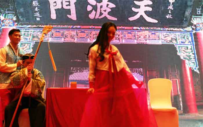 穆桂英的扮演者---静静 穆桂英的扮演者---静静