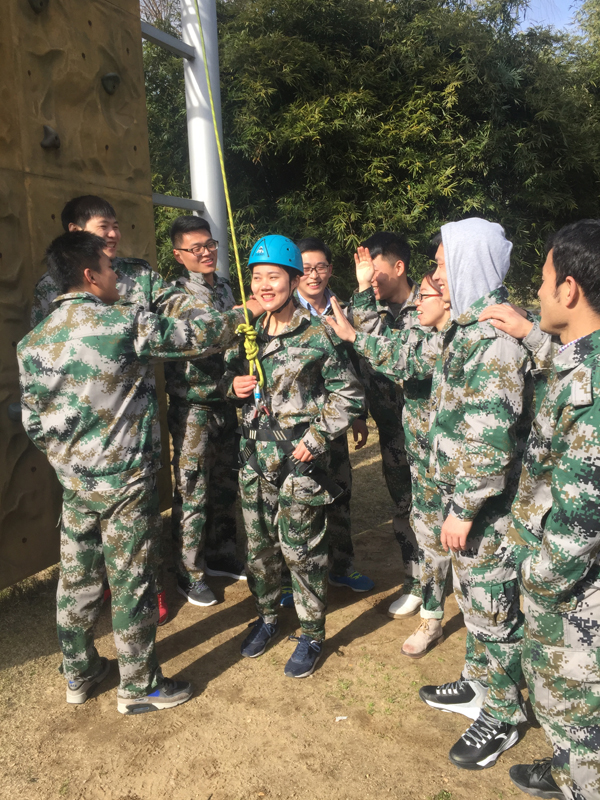 加油加油加油,不要怕,我们是你坚强的后盾。 加油加油加油,不要怕,我们是你坚强的后盾。