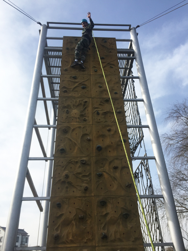 纳尼?这么快就到山顶了?我还没玩够呢,,,风光无限好 纳尼?这么快就到山顶了?我还没玩够呢,,,风光无限好