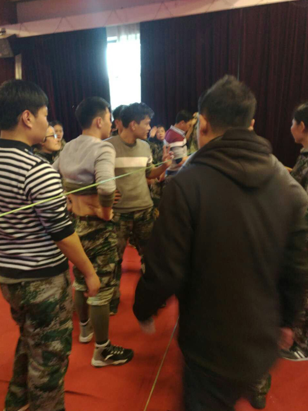 抱团打天下 抱团打天下