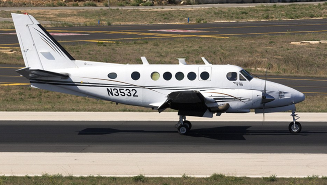 澳飞机撞击商场 澳飞机撞击商场