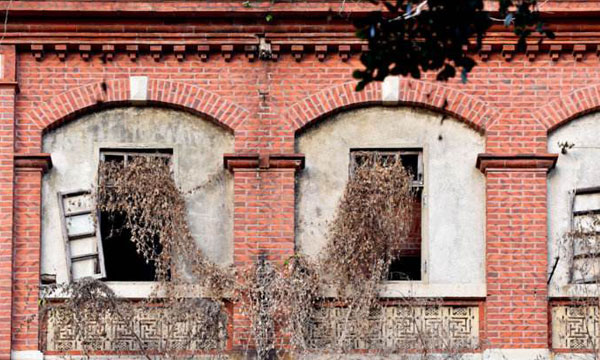 鼓浪屿某历史保护建筑的质量鉴定与加固改造