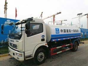 洒水车 洒水车