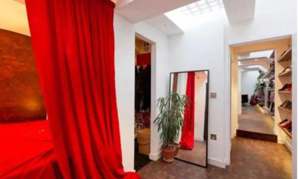 废弃公厕变“普通的家” 废弃公厕变“普通的家”