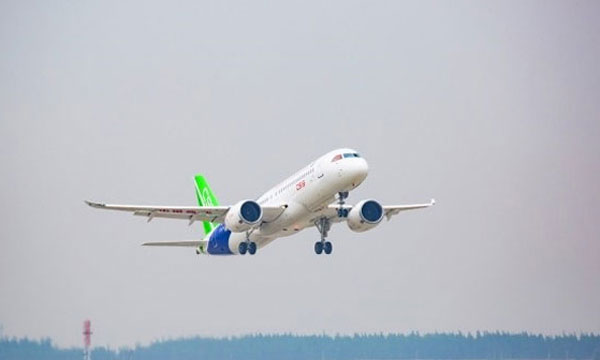振奋人心!C919首飞成功! 振奋人心!C919首飞成功!