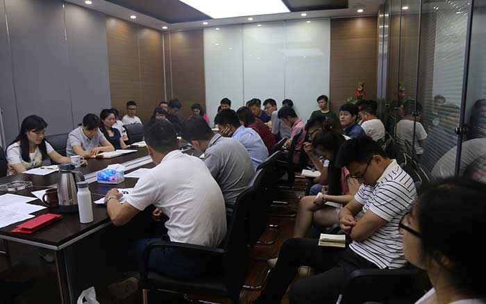 上海悍马六月例会顺利召开