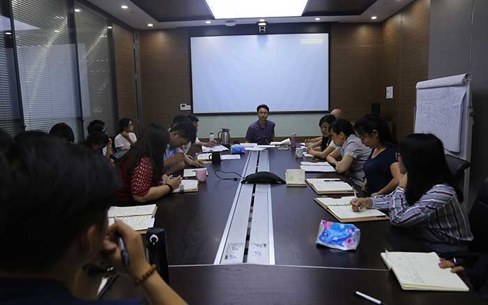 上海悍马六月例会顺利召开