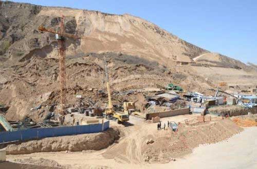 延安在建工地塌方 延安在建工地塌方