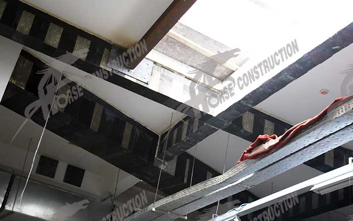 梁板粘贴碳纤维布