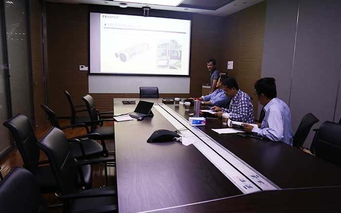 东南亚客户来访上海悍马 东南亚客户来访上海悍马