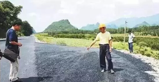 镇长说：你们做工程，要顺便给地方百姓谋点福利&hellip;&hellip;