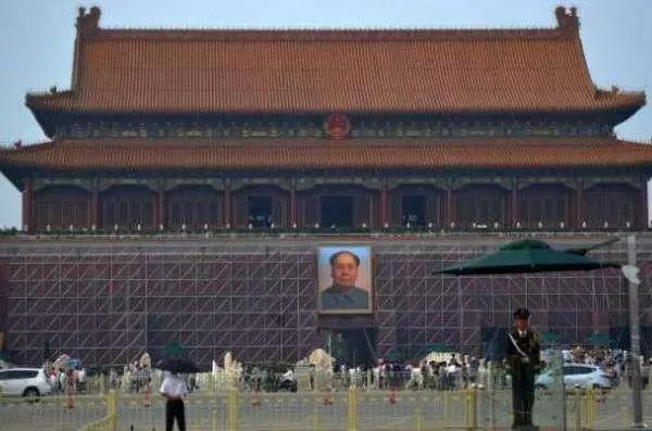 天安门城楼的组装 天安门城楼的组装