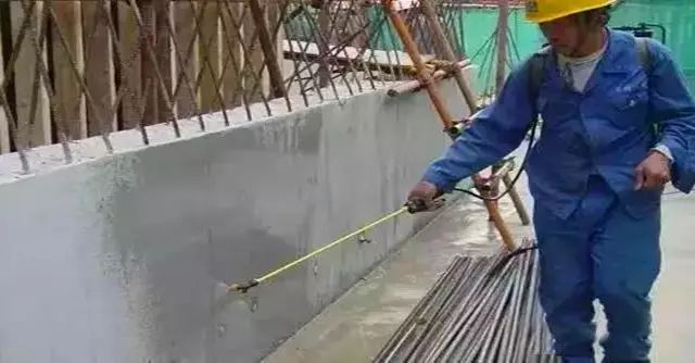 人生就如混凝土，是需要养护的