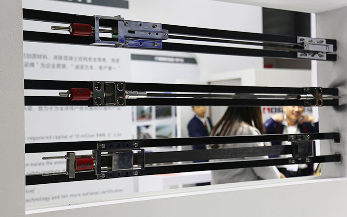 碳纤维布和<font color="red">预应力碳板加固</font>桥梁，哪个更适合？