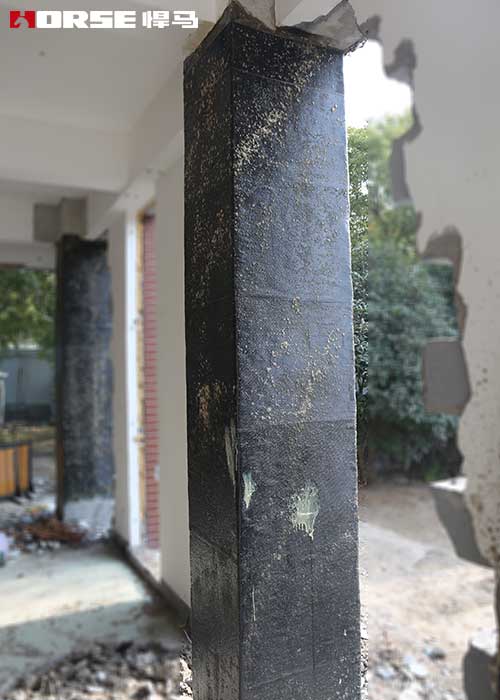 粘碳纤维布加固