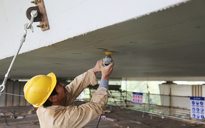 桥梁加固