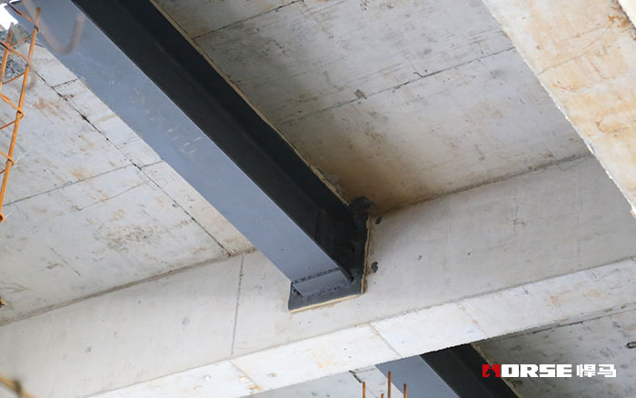 黏贴碳纤维布加固