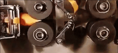 蔬菜去皮也没问题比如这台胡萝卜去皮机