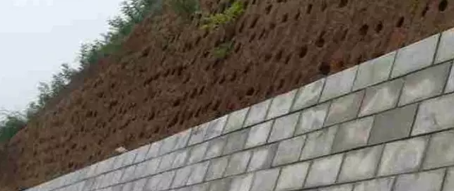 <font color="red">房屋加固</font>柱子包钢加固工程需要注意哪些？