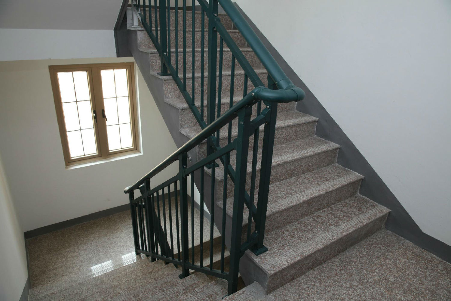 什么是<font color="red">粘钢胶</font>的触变指数？