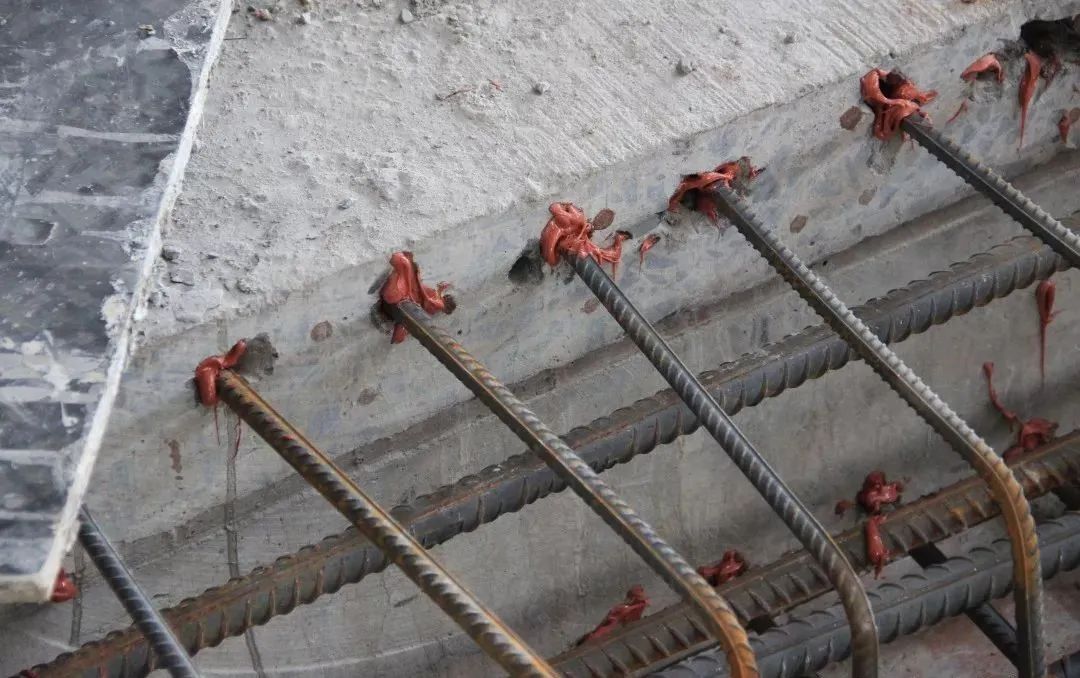 植筋时,为什么要三刷三吹? 植筋时,为什么要三刷三吹?