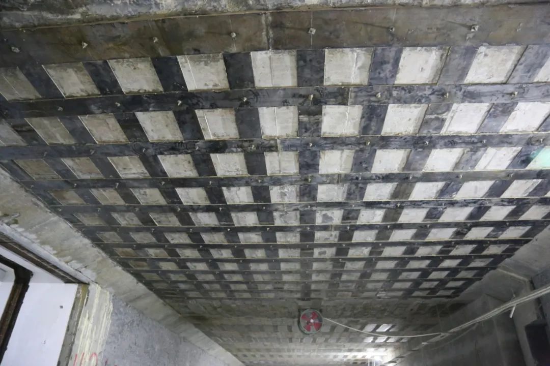 碳纤维布加固破损建筑