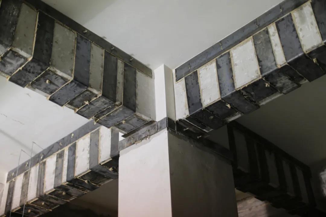 粘钢胶和碳纤维胶性能一样吗? 粘钢胶和碳纤维胶性能一样吗?