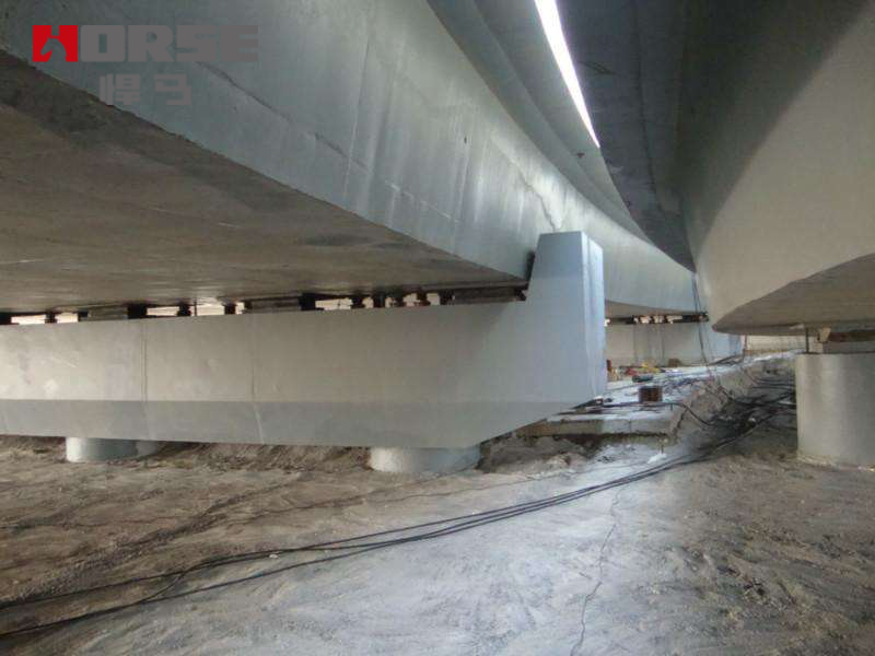 碳纤维布加固桥梁受力的三个过程