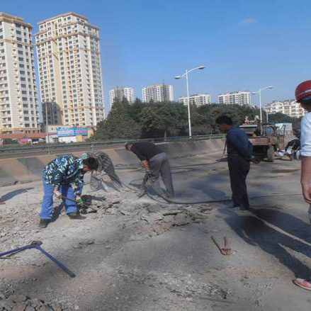 甘肃3座大桥为何7年大修3次？