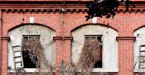 鼓浪屿某历史保护建筑的质量鉴定与加固改造