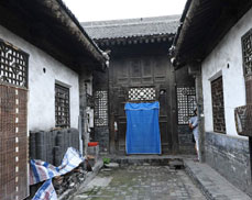 陕西韩城龙门镇下峪口某住宅加固