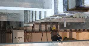 多做一步，<font color="red">粘钢加固</font>质量有保障！