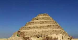 西方与东方建筑之别，始于石质与木制构造