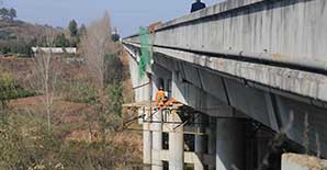 快看！高速公路<font color="red">桥梁维修加固</font>方法