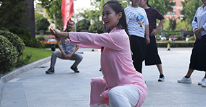 关注员工健康 上海悍马公司养生讲座如期举行