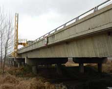 <font color="red">绣针河大桥</font>预应力碳板加固